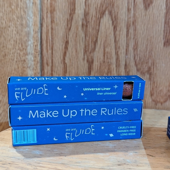 Fluide Universal Liner Glitter Sparkle Eyeliner Green or Orange or Red - Picture 2 of 8